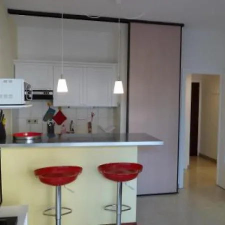 Sleeps 4 Wifi Apartament Cannes
